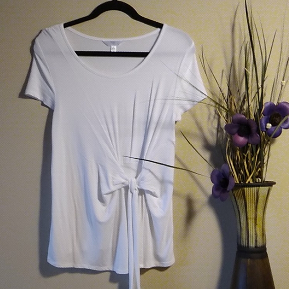 ☆ Time and Tru womens shirt size small. - Picture 1 of 1